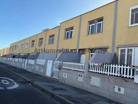 Reihenhaus zum Kauf 275.000 € 4 Zimmer 185 m² Calle El Roque Del Este Granadilla de Abona 38611