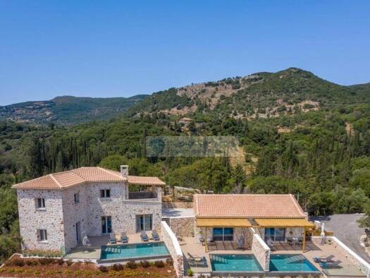 Villa zum Kauf 1.500.000 € 8 Zimmer 235 m² 1.000 m² Grundstück Zakynthos Municipality 29090