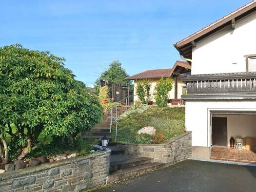 Einfamilienhaus zum Kauf 869.000 € 6,5 Zimmer 222 m² 1.785 m² Grundstück frei ab sofort Aegidienberg Bad Honnef 53604