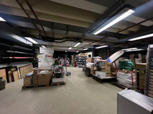 Lagerhalle zur Miete 188 m² Lagerfläche teilbar ab 28 m² Bahrenfeld Hamburg 22525