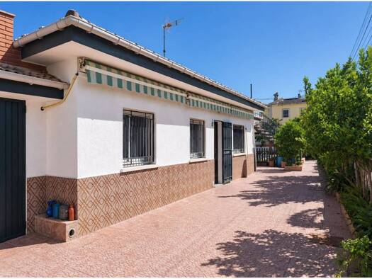 Villa zum Kauf 279.000 € 4 Zimmer 176 m² 1.031 m² Grundstück Santa Oliva 43710