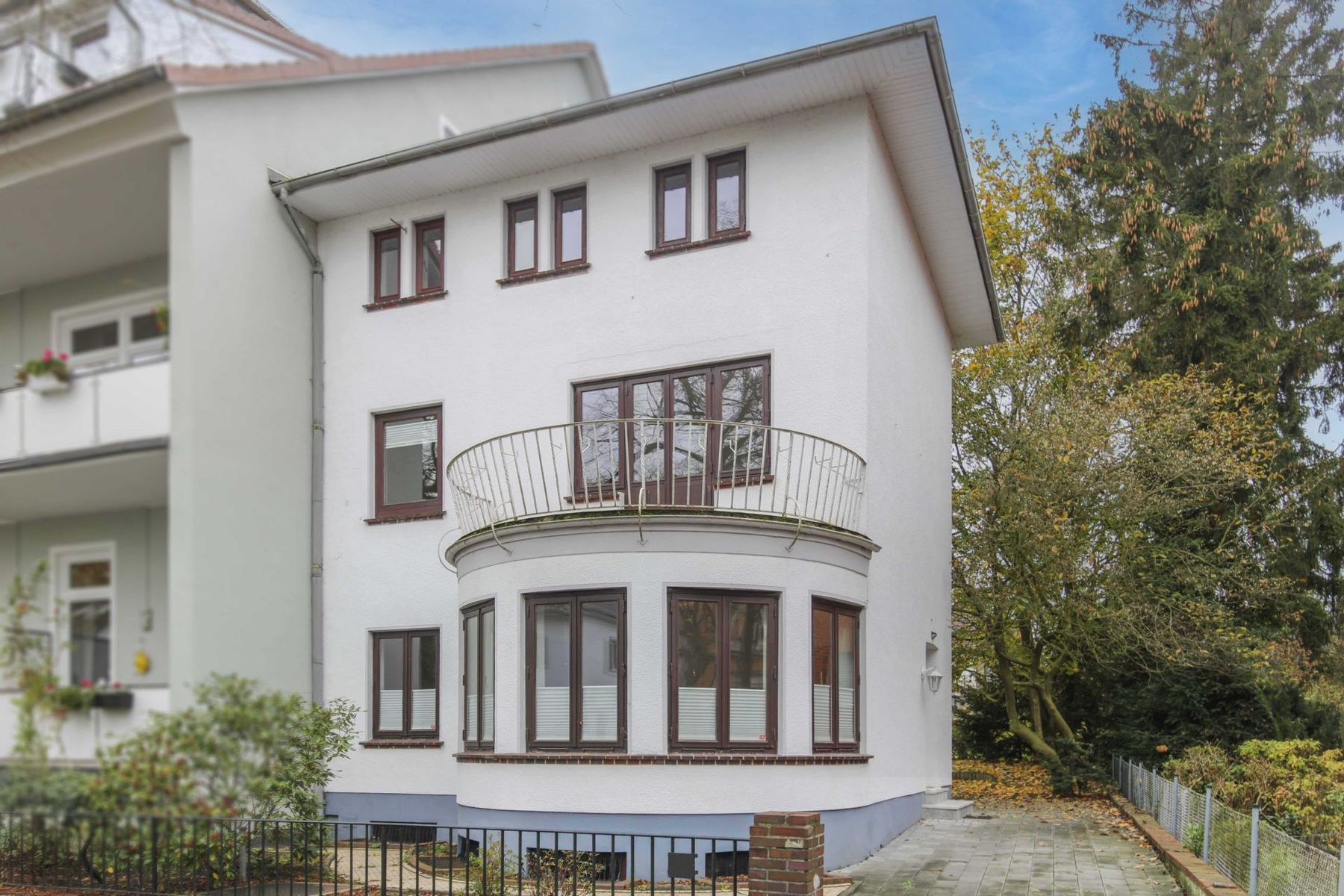 Immobilie zum Kauf als Kapitalanlage geeignet 395.000 € 6 Zimmer 135 m²<br/>Fläche 640 m²<br/>Grundstück Vegesack Bremen 28757