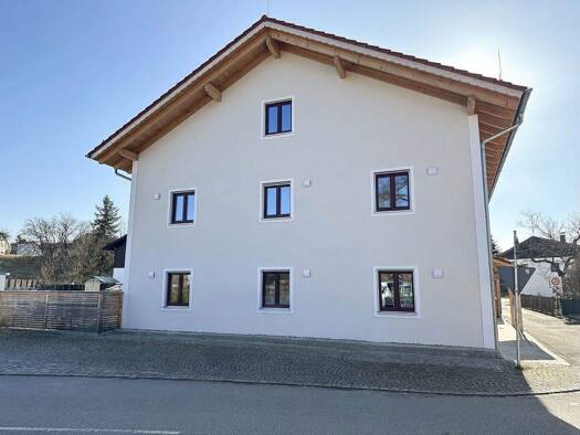 Wohnung zur Miete 700 € 2 Zimmer 64,3 m² frei ab 01.04.2026 Winhöring 84543