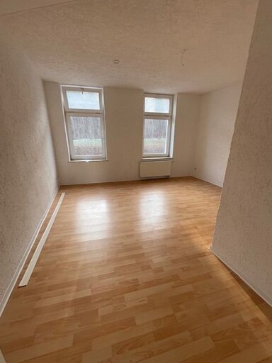 Wohnung zur Miete 250 € 2 Zimmer 50 m² 1. Geschoss frei ab sofort Greiz Greiz 07973