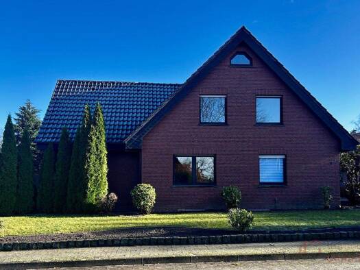 Einfamilienhaus zum Kauf 330.000 € 9 Zimmer 241,6 m² 680 m² Grundstück Salzbergen 48499