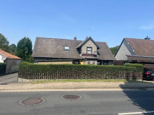 Einfamilienhaus zum Kauf provisionsfrei 135.000 € 6 Zimmer 172 m² 250 m² Grundstück frei ab sofort Barbecke Lengede 38268
