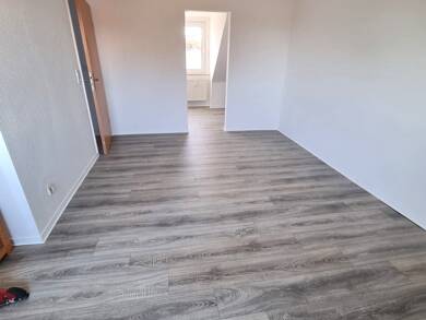 Wohnung zur Miete 450 € 3 Zimmer 50 m² Hage Hage 26524