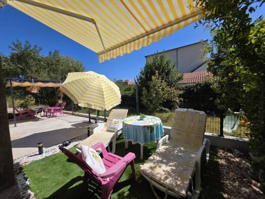 Haus zum Kauf 495.000 € 8 Zimmer 177 m² Kaštel Stari 21215