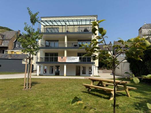 Wohnung zum Kauf provisionsfrei 399.900 € 3 Zimmer 93 m² 1. Geschoss Merlerstraße 45a Merl Zell (Mosel) 56856