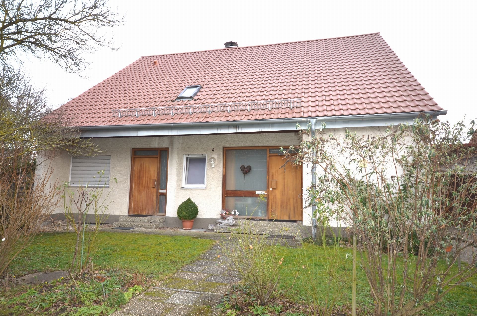 Einfamilienhaus zum Kauf 540.000 € 7 Zimmer 157 m²<br/>Wohnfläche 546 m²<br/>Grundstück Jesingen Kirchheim unter Teck 73230