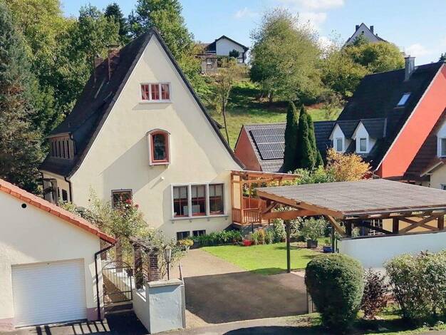 Villa zum Kauf provisionsfrei 769.000 € 11 Zimmer 286 m² 875 m² Grundstück Laufach 63846