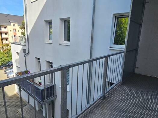 Wohnung zur Miete 652 € 4 Zimmer 86,9 m² 2. Geschoss frei ab 01.12.2026 Hußstraße 11 Innenstadt Gera 07545