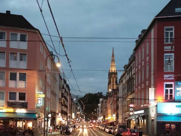 Restaurant zur Miete 5.428 € 193 m² Gastrofläche Neustadt-Süd Köln 50674