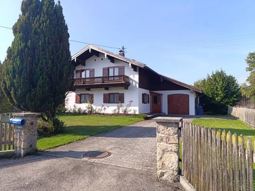 Einfamilienhaus zum Kauf provisionsfrei 799.000 € 5,5 Zimmer 132 m² 762 m² Grundstück frei ab sofort Mitterdarching Valley 83626