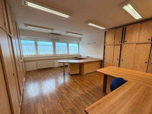 Bürofläche zur Miete 11 € 3 Zimmer Roggendorf 3382