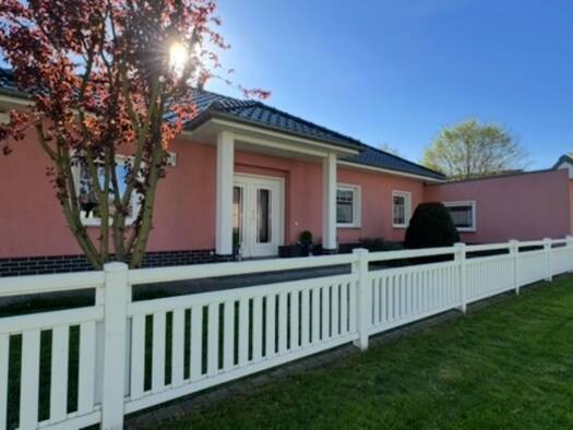 Einfamilienhaus zum Kauf 385.000 € 3 Zimmer 135 m² 972 m² Grundstück frei ab 01.12.2026 Rathenow 14712