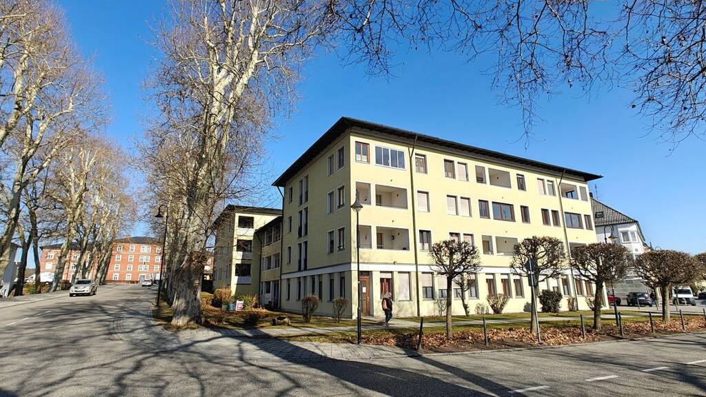 Praxis zum Kauf als Kapitalanlage geeignet 225.000 € 5 Zimmer 200 m² Simbach Simbach a.Inn 84359