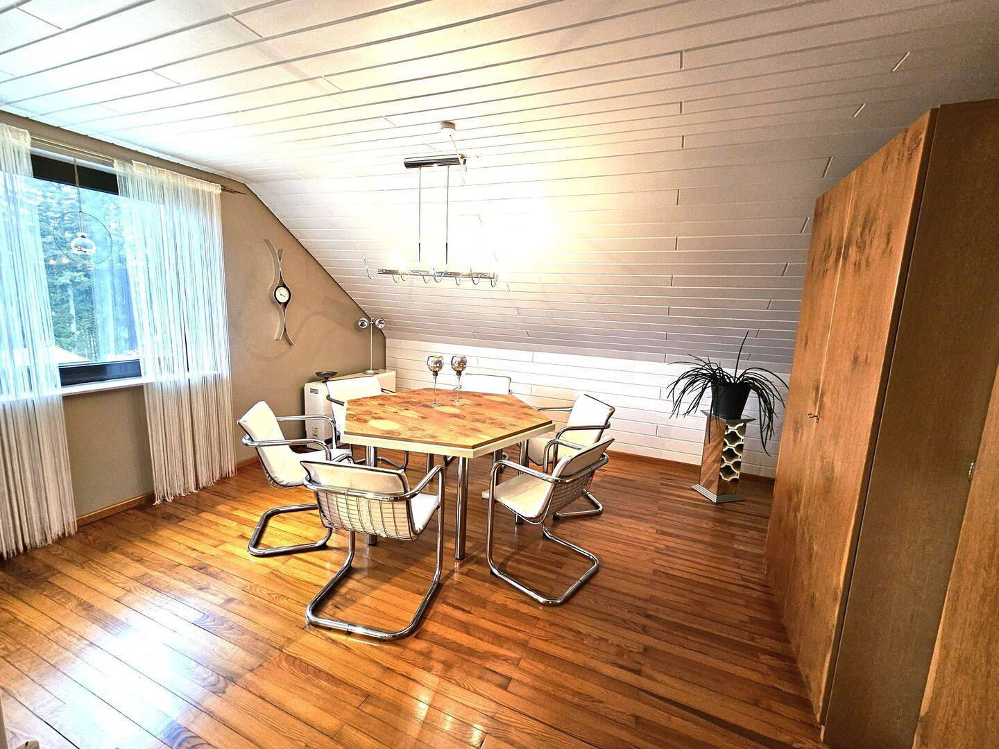 Immobilie in Konz - Freistehendes Ein/Zwei-Familien-Haus in sonniger Höhenlage in Konz Könen - Bild 2