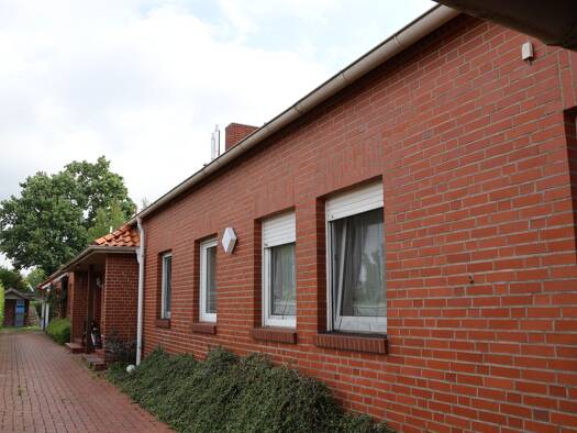 Mehrfamilienhaus zum Kauf provisionsfrei 450.000 € 23 Zimmer 395,4 m² 3.887 m² Grundstück Lange Wand 1 Nortrup 49638