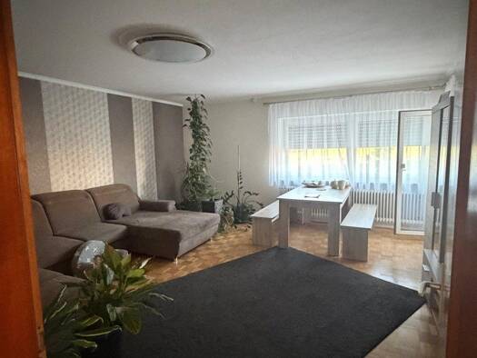 Wohnung zur Miete 1.200 € 3,5 Zimmer 93 m² Geschoss 2/3 frei ab 01.11.2026 Hirschlanden Ditzingen 71254