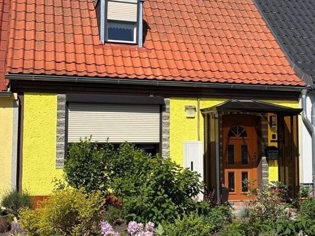 Reihenmittelhaus zum Kauf 140.000 € 4 Zimmer 100,3 m² 253 m² Grundstück Burg Burg 39288