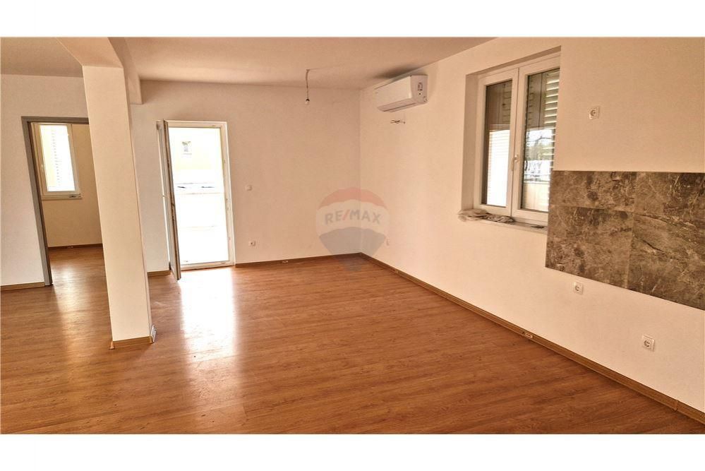 Wohnung zum Kauf 300.000 € 4 Zimmer 100 m²<br/>Wohnfläche Biograd na Moru center 23210