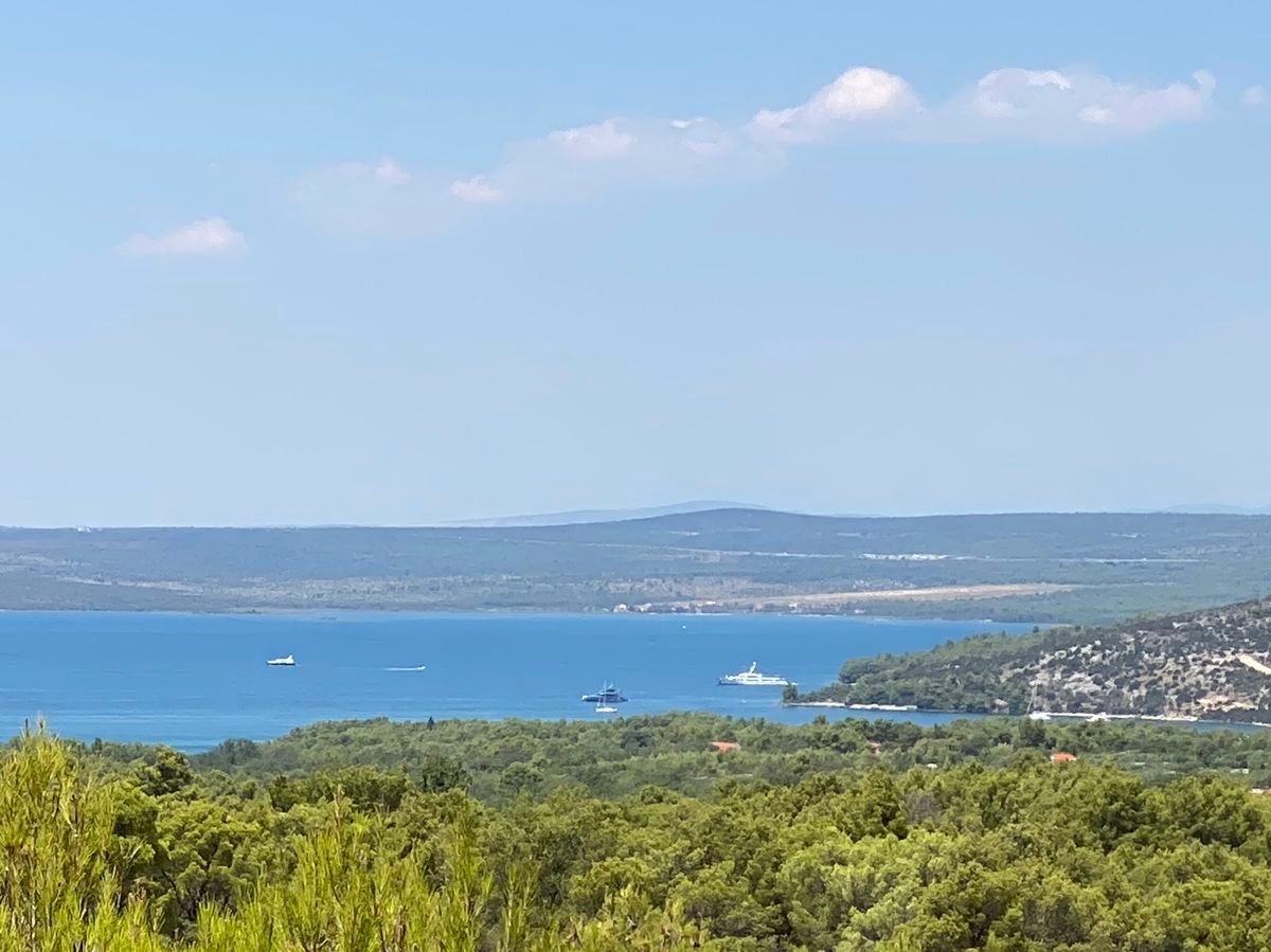 Grundstück zum Kauf 1.850.000 € 13.187 m²<br/>Grundstück Sibenik 22000