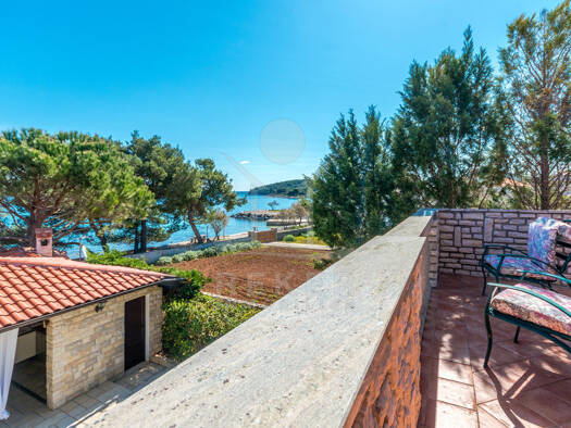 Mehrfamilienhaus zum Kauf 1.700.000 € 10 Zimmer 190 m² 1.073 m² Grundstück Ugljan