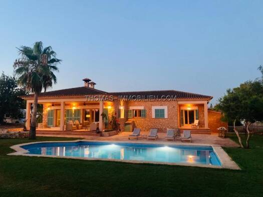 Villa zur Miete 7.300 € 6 Zimmer 220 m² 15.000 m² Grundstück Marratxí 07141