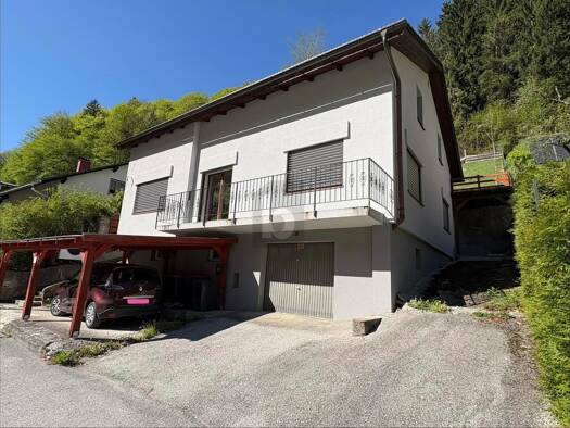 Immobilie in St. Anton an der Jeßnitz - Einfamilienhaus zum Kauf - St. Anton an der Jeßnitz - 279.000 € - 7 Zimmer, 190 m², 730 m² Grundstück - Bild 0