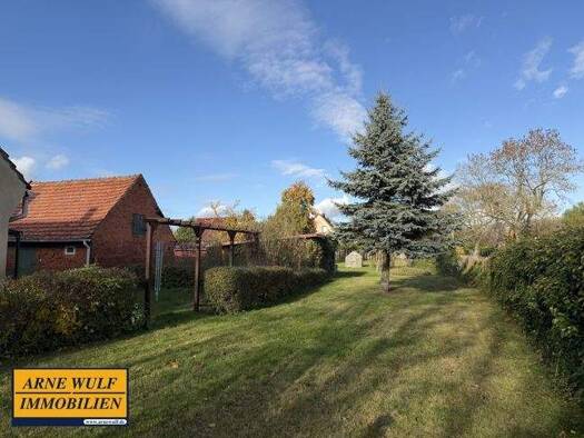 Doppelhaushälfte zum Kauf 69.000 € 4 Zimmer 100 m² 1.653 m² Grundstück Mestlin 19374