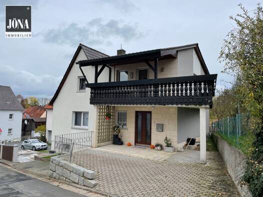 Einfamilienhaus zum Kauf 270.000 € 8 Zimmer 170 m² 481 m² Grundstück Katschenreuth Kulmbach - Katschenreuth 95326