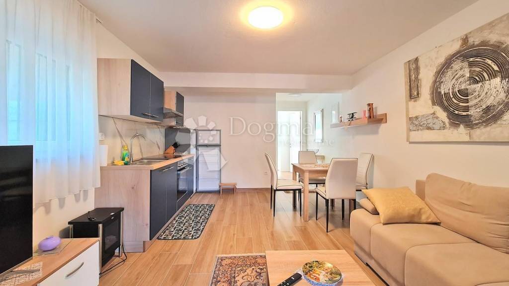 Wohnung zum Kauf 220.000 € 2 Zimmer 45 m² Centar