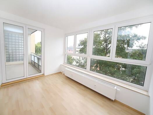 Wohnung zur Miete 366 € 3 Zimmer 71 m² 3. Geschoss frei ab sofort Martin-Rinkart-Straße 24 Lutherstadt Eisleben Eisleben 06295