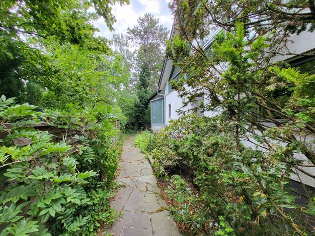 Haus zum Kauf 850.000 € 1 Zimmer 695 m² Grundstück frei ab sofort Büchenbach Erlangen 91056