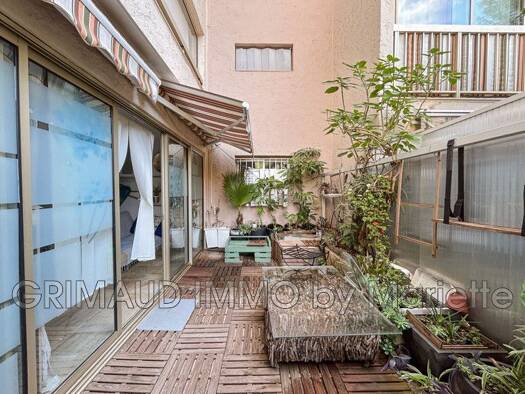 Wohnung zum Kauf 209.000 € 2 Zimmer 36 m² EG Ville-Les Saquedes-Le Bouillonnet Sainte-Maxime 83120