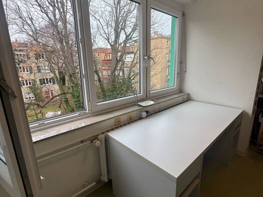 Wohnung zur Miete 300 € 5 Zimmer 120 m² Geschoss 5/6 frei ab 15.12.2025 West Stuttgart 70176