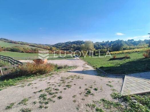 Einfamilienhaus zum Kauf 320.000 € 1 Zimmer 266 m² Sveta Jana Jastrebarsko 10450