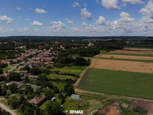Grundstück zum Kauf 34.900 € 2.669 m² Grundstück Gyékényes 8851