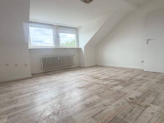 Wohnung zur Miete 550 € 3,5 Zimmer 76 m² 4. Geschoss Dellviertel Duisburg 47051