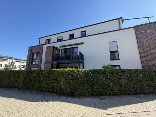 Wohnung zum Kauf 295.000 € 3 Zimmer 94 m² 1. Geschoss Sundernstraße Kernstadt Nord Peine 31224