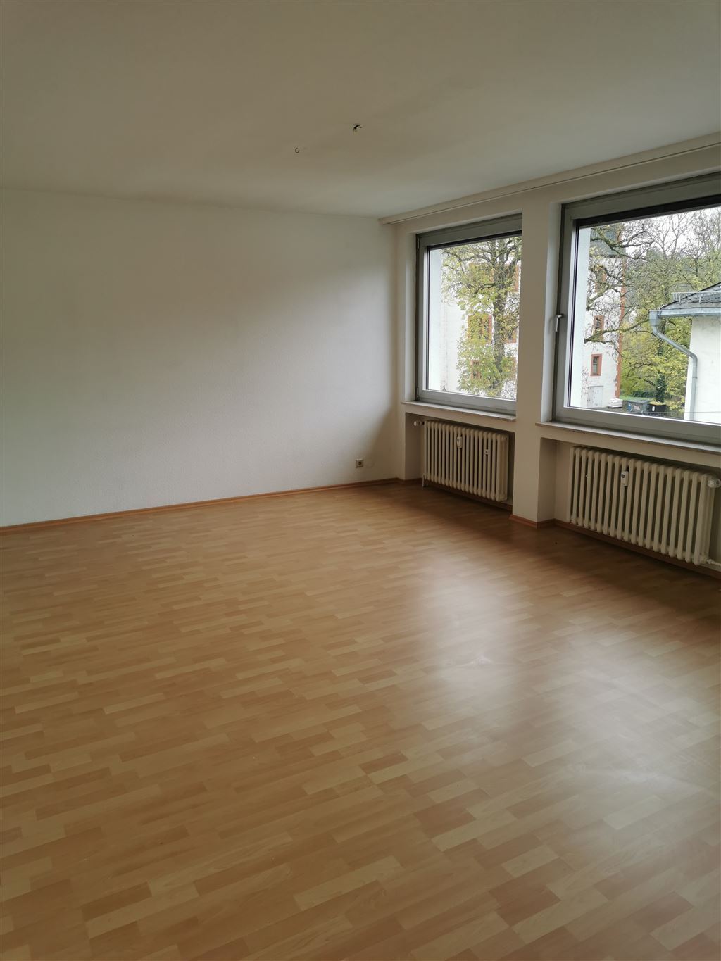 Wohnung zur Miete 747 € 3 Zimmer 83 m²<br/>Wohnfläche Hadamar Hadamar , Westerw 65589