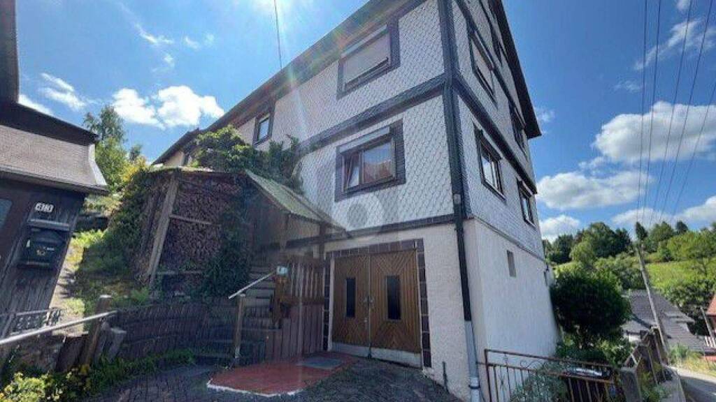 Einfamilienhaus zum Kauf 179.000 € 13 Zimmer 260 m² 1.492 m² Grundstück Ebertshausen Zella-Mehlis 98544