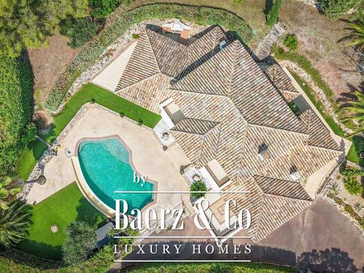 Villa zum Kauf 1.385.000 € 205 m² 1.511 m² Grundstück Centre ville saint-raphaël