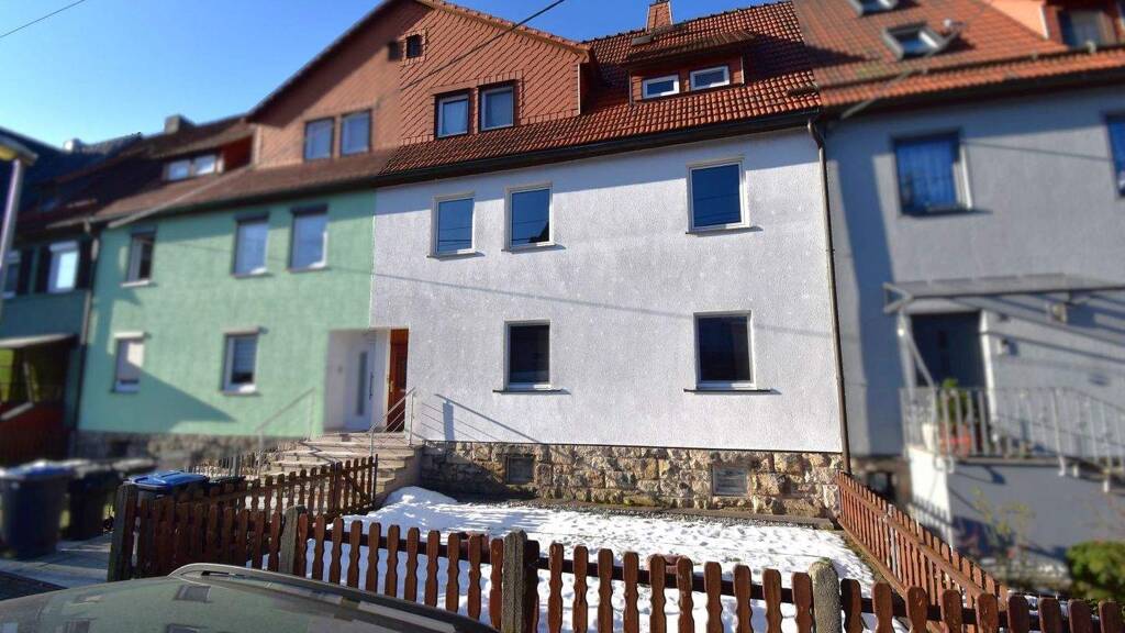 Reihenmittelhaus zum Kauf 89.000 € 9 Zimmer 172 m² 291 m² Grundstück Zella-Mehlis 98544