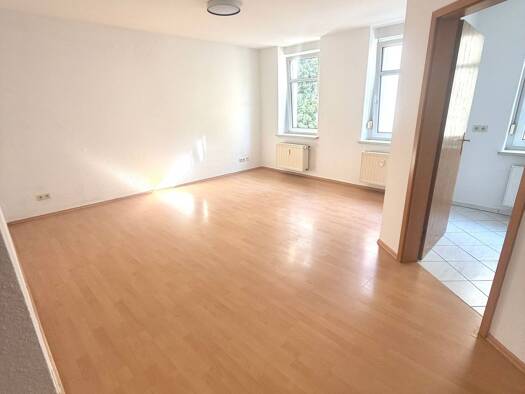 Wohnung zum Kauf 62.000 € 2 Zimmer 55 m² Geschoss 1/4 frei ab sofort Thränitzer Straße Pforten Gera 07546