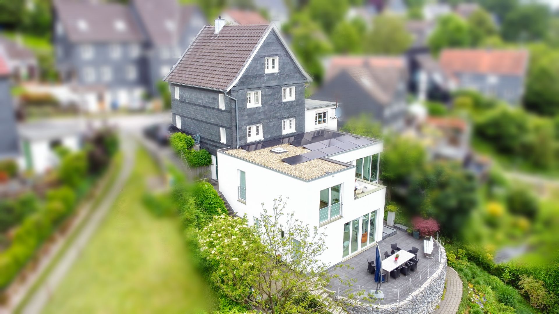 Einfamilienhaus zum Kauf 1.594.000 € 10 Zimmer 299 m²<br/>Wohnfläche 932 m²<br/>Grundstück Rosenkamp - Weyer Solingen 42719