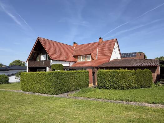 Einfamilienhaus zum Kauf 219.000 € 8 Zimmer 218 m² 1.064 m² Grundstück Bühne Borgentreich 34434