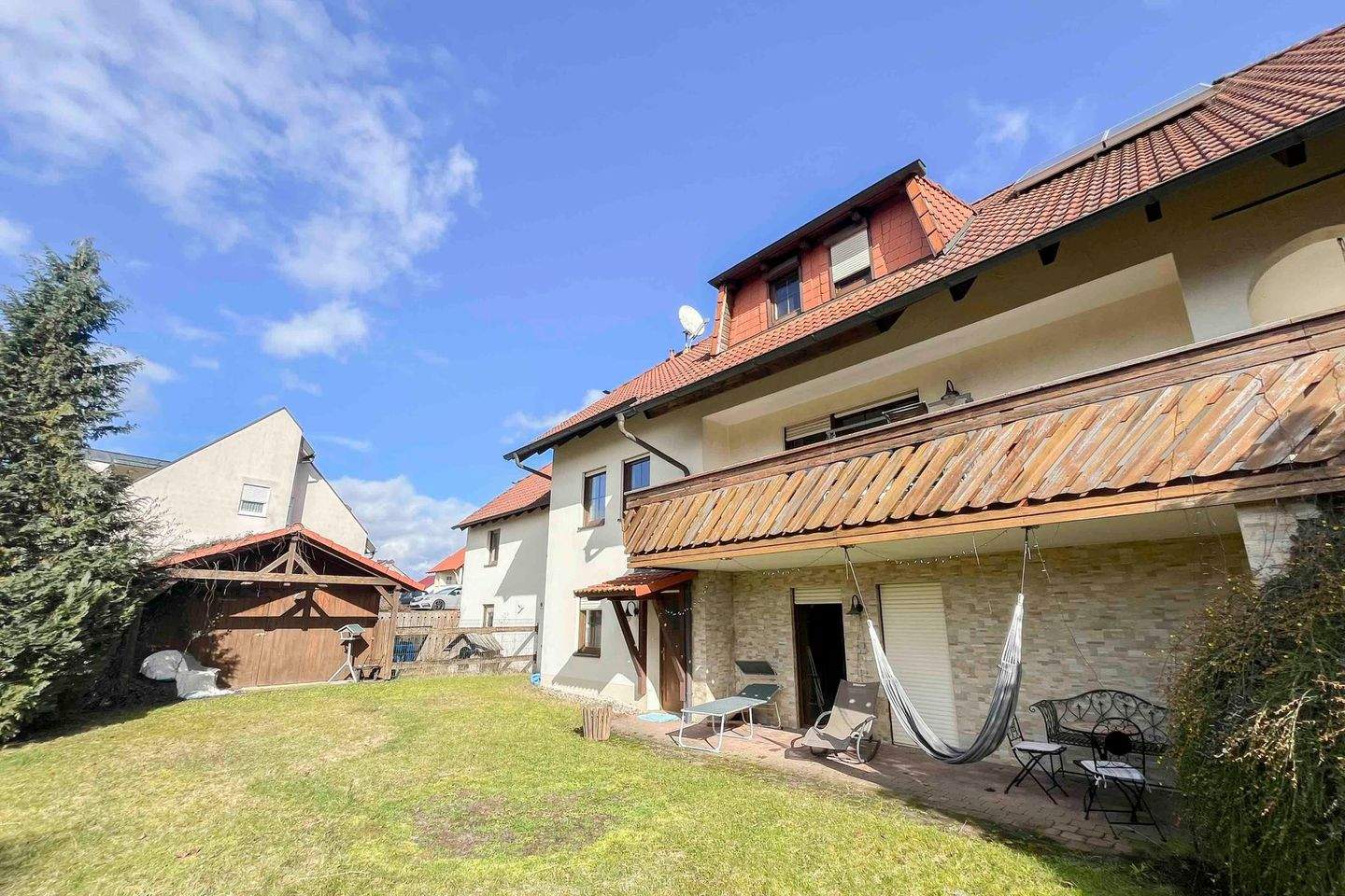 Immobilie in Maroldsweisach - Großzügiges Einfamilienhaus mit Doppelgarage und Blick ins Grüne in Maroldsweisach - Bild 3