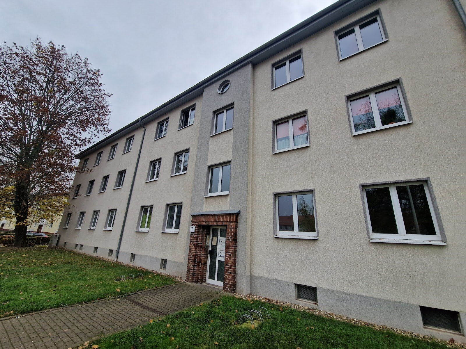 Wohnung zur Miete 349 € 3 Zimmer 56 m²<br/>Wohnfläche 1.<br/>Geschoss 16.01.2025<br/>Verfügbarkeit Felgeleber Straße 17 Siedlung Fermersleben Magdeburg 39122